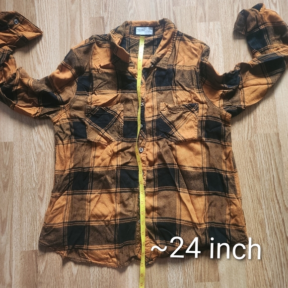 Maurices Women's Orange and Black Plaid Button-Down Shirt - Picture 9 of 10